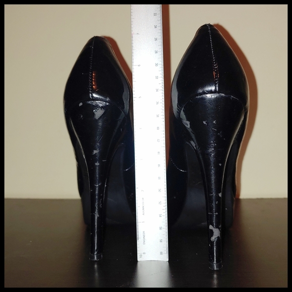 Charles Albert Teardrop Peep Toe Heels - Picture 3 of 9